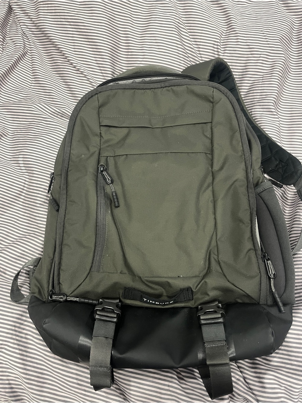 Timbuck2 Dark Olive Green and Black Men's Backpack
